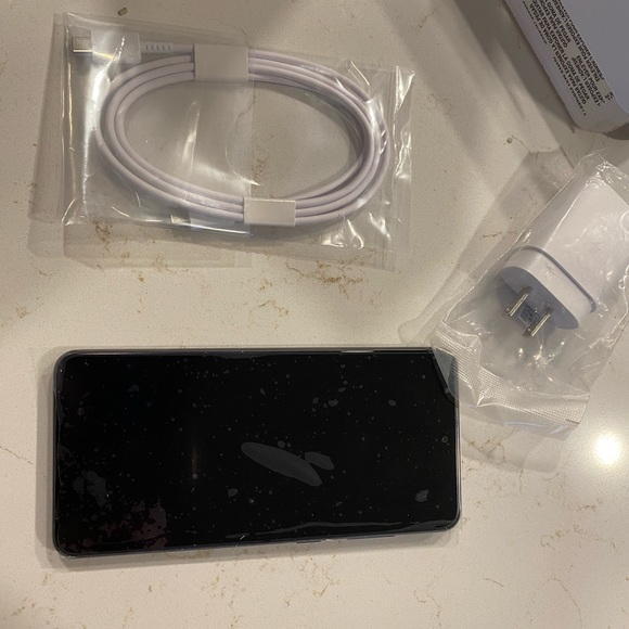 Samsung Galaxy S21 FE - Picture 5 of 6